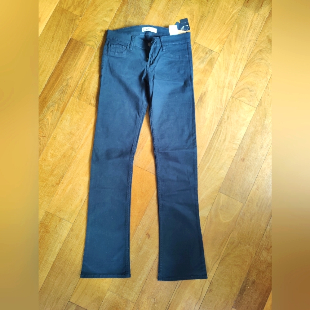 Hollister boot cut low rise navy blue cotton pants size 26 short